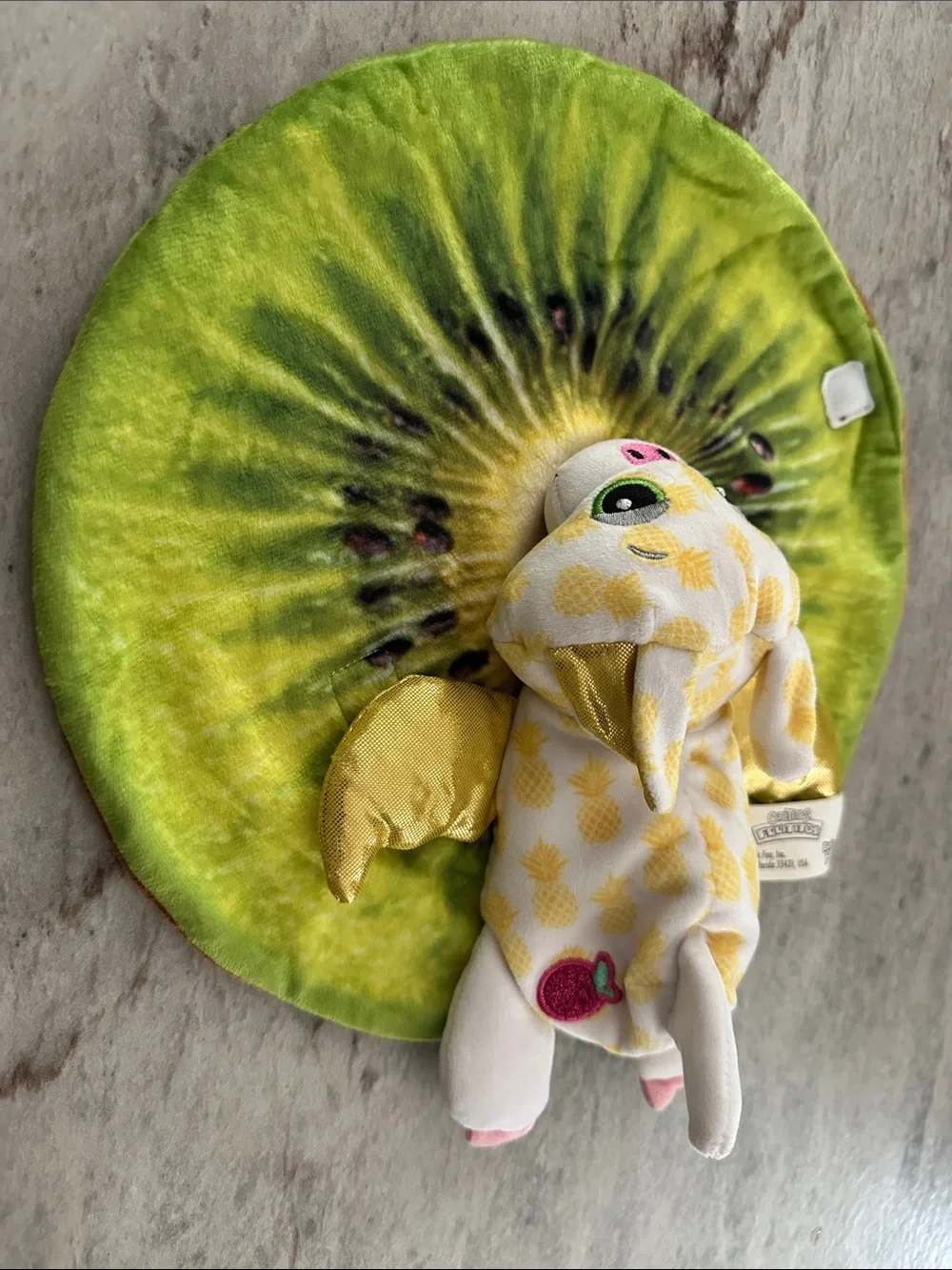 Cuteitos Fruititos Bat- Series 1